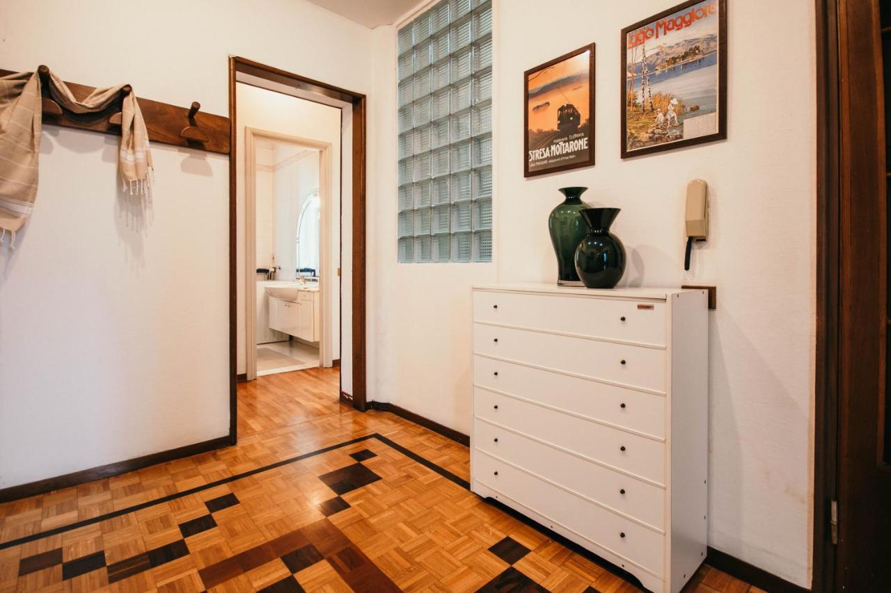 Library Apartment - Villa Candela Стреза Экстерьер фото
