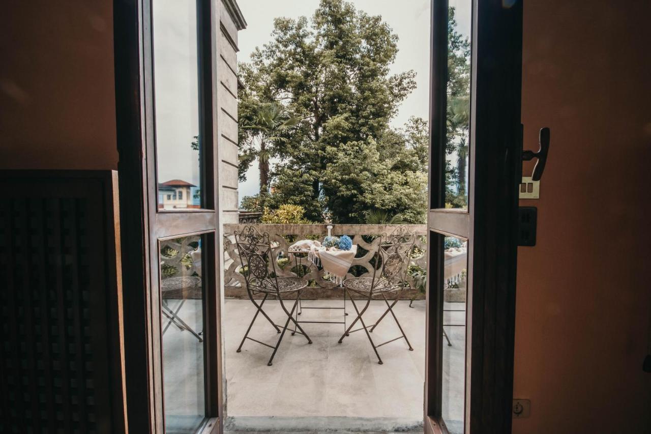 Library Apartment - Villa Candela Стреза Экстерьер фото