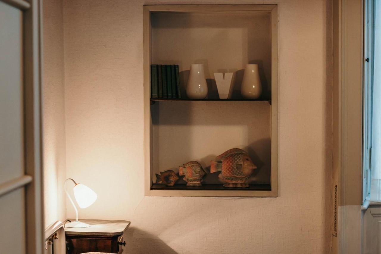 Library Apartment - Villa Candela Стреза Экстерьер фото